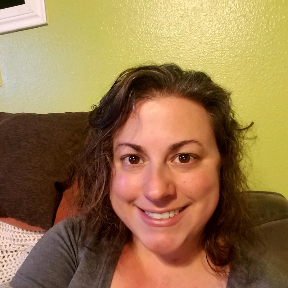 Meet your Posher, Marci